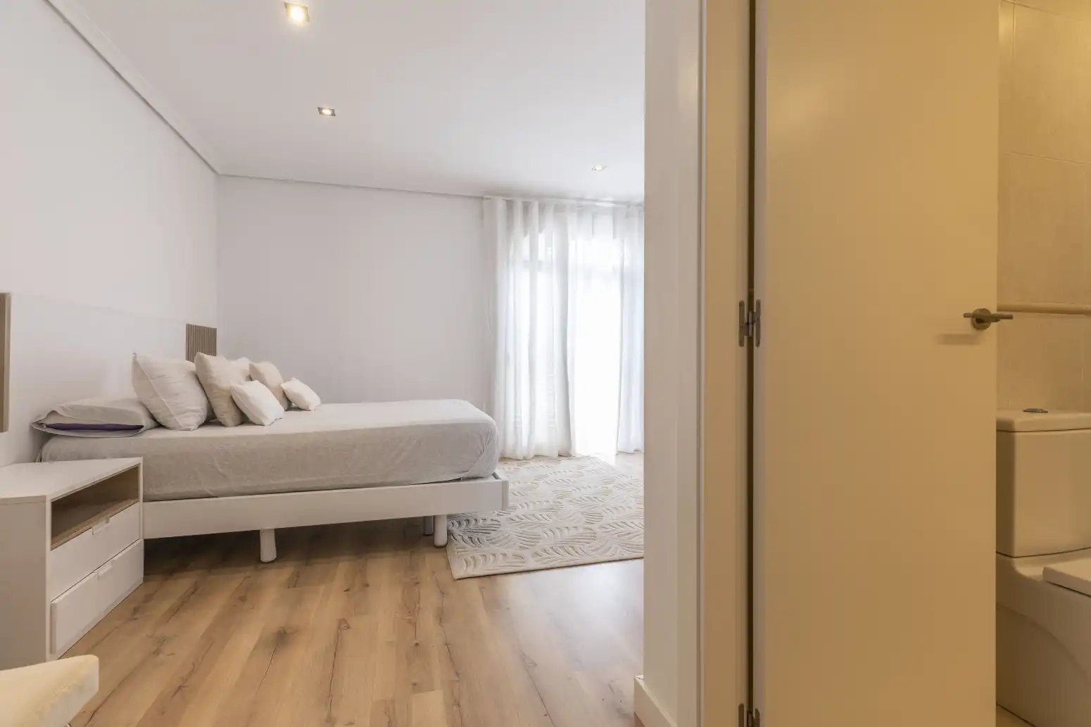 Bedroom of Houses for sale in Foios  with Air Conditioner, Heating and Terrace