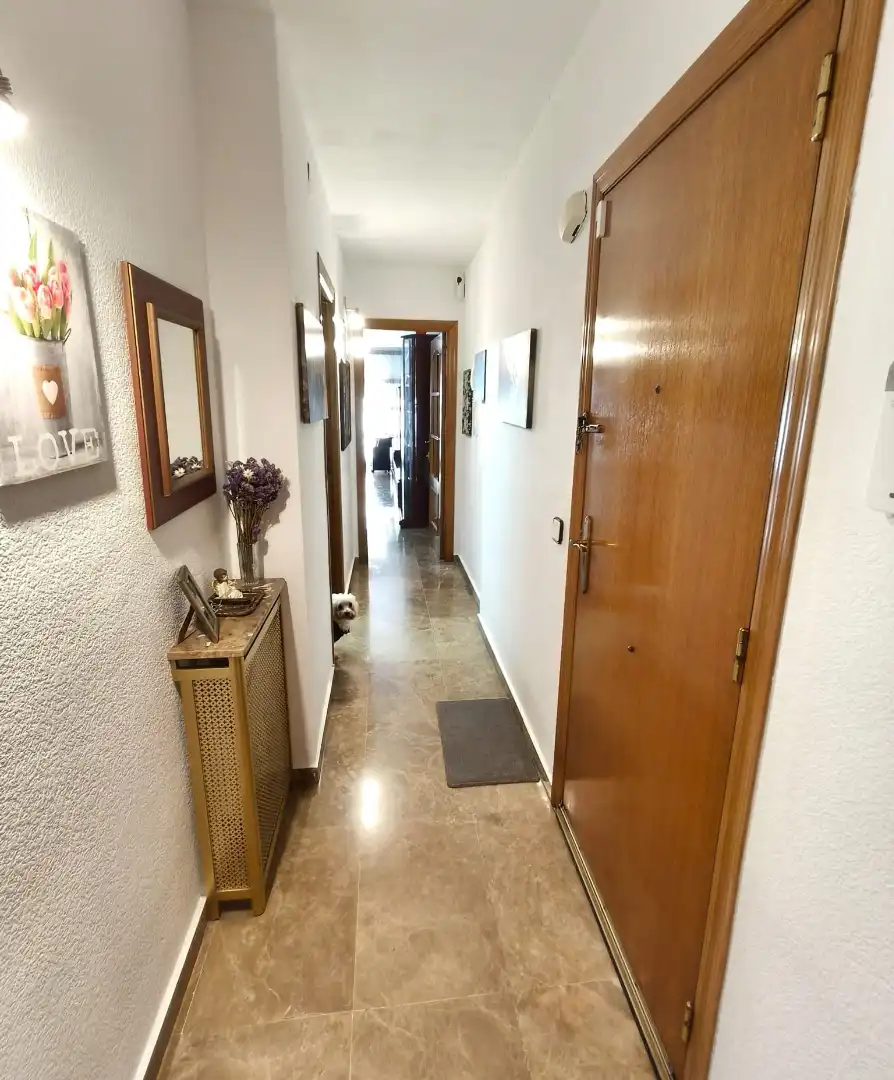 Maisonette zum Verkauf in L'Hospitalet de Llobregat mit Klimaanlage, Heizung und Balkon