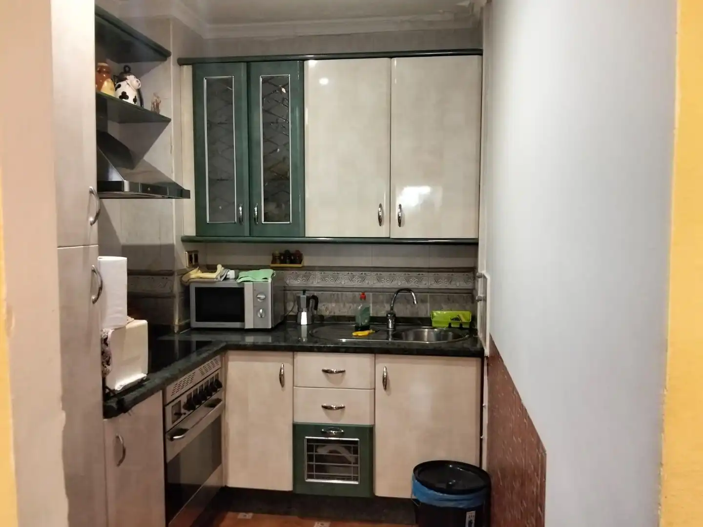 Cuina de Casa o xalet en venda en Málaga amb Terrassa