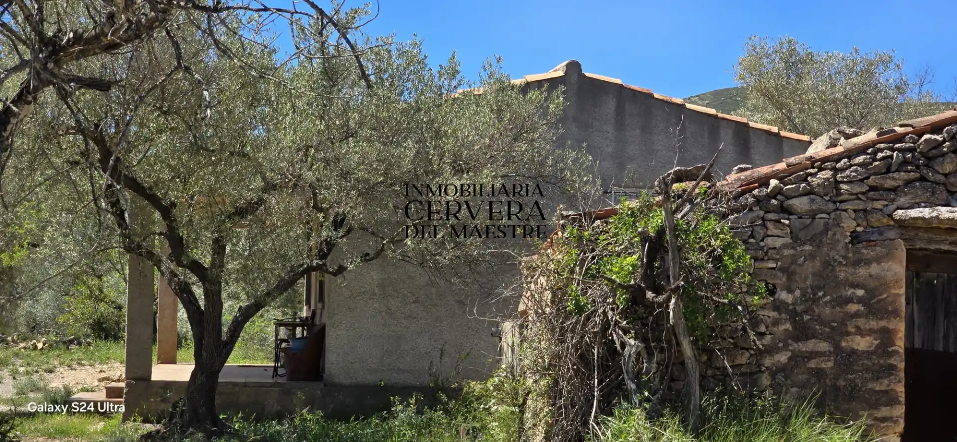 Vista exterior de Finca rústica en venda en Cervera del Maestre amb Moblat