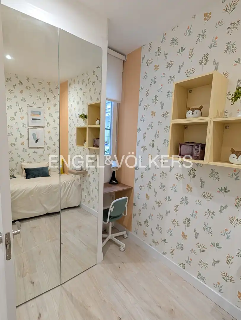 Schlafzimmer von Wohnung zum Verkauf in Madrid mit Klimaanlage, Heizung und Möbliert