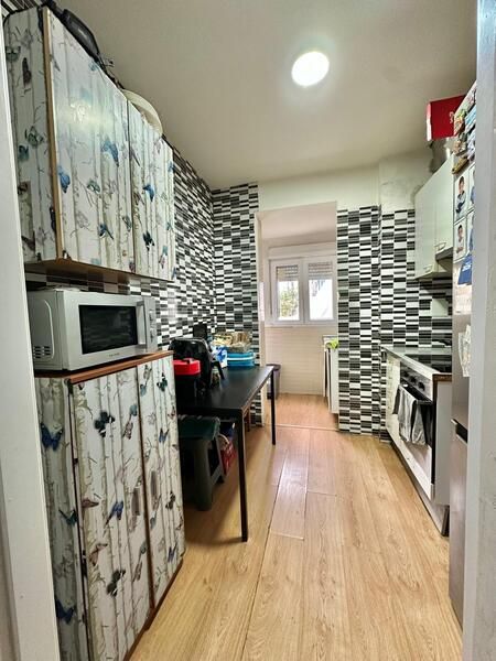 Cocina de Piso en venta en  Madrid Capital con Calefacción