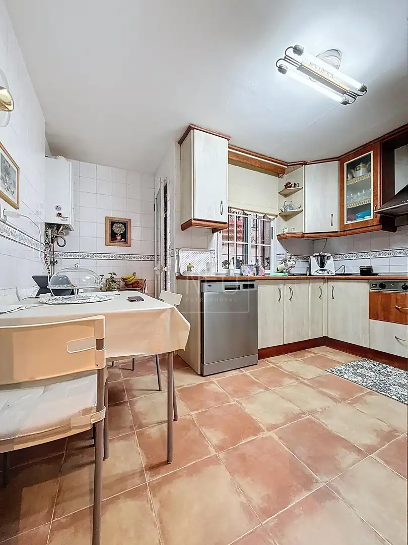 Cocina de Casa adosada en venta en Vegas del Genil con Aire acondicionado, Calefacción y Trastero
