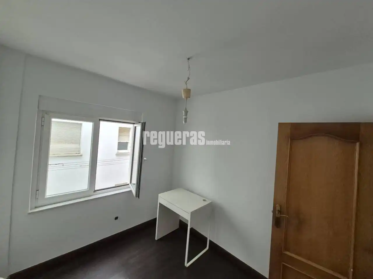 Bedroom of Flat for sale in Avilés  with Heating