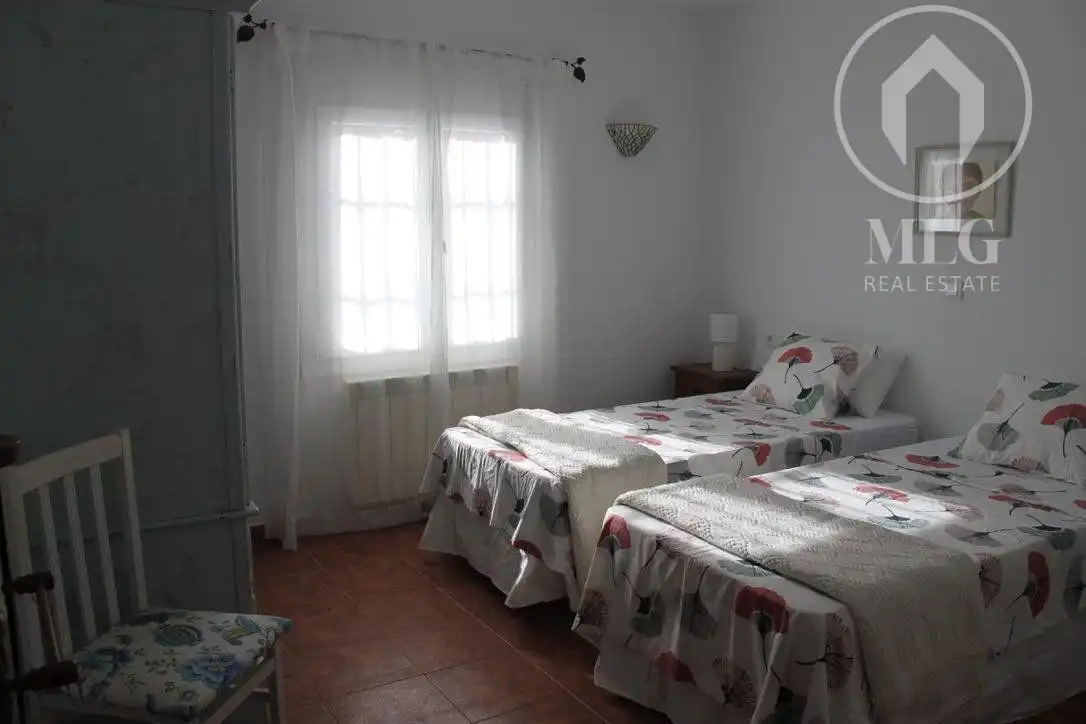 Habitación de Casa o chalet en venta en Alfarnatejo con Calefacción, Terraza y Trastero