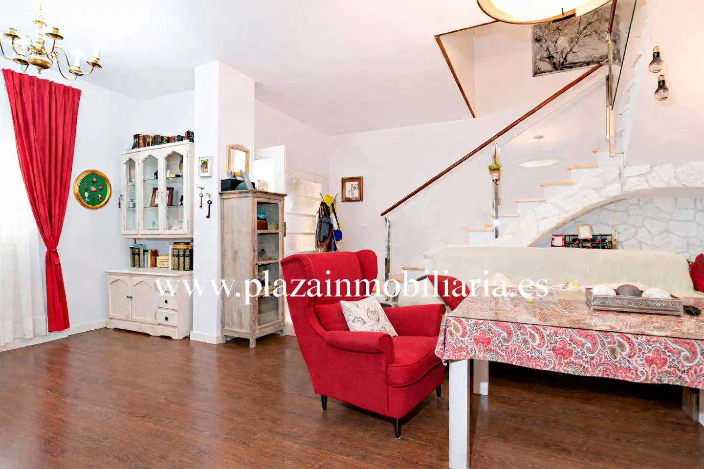 Schlafzimmer von Wohnung zum Verkauf in Lucena mit Klimaanlage und Balkon