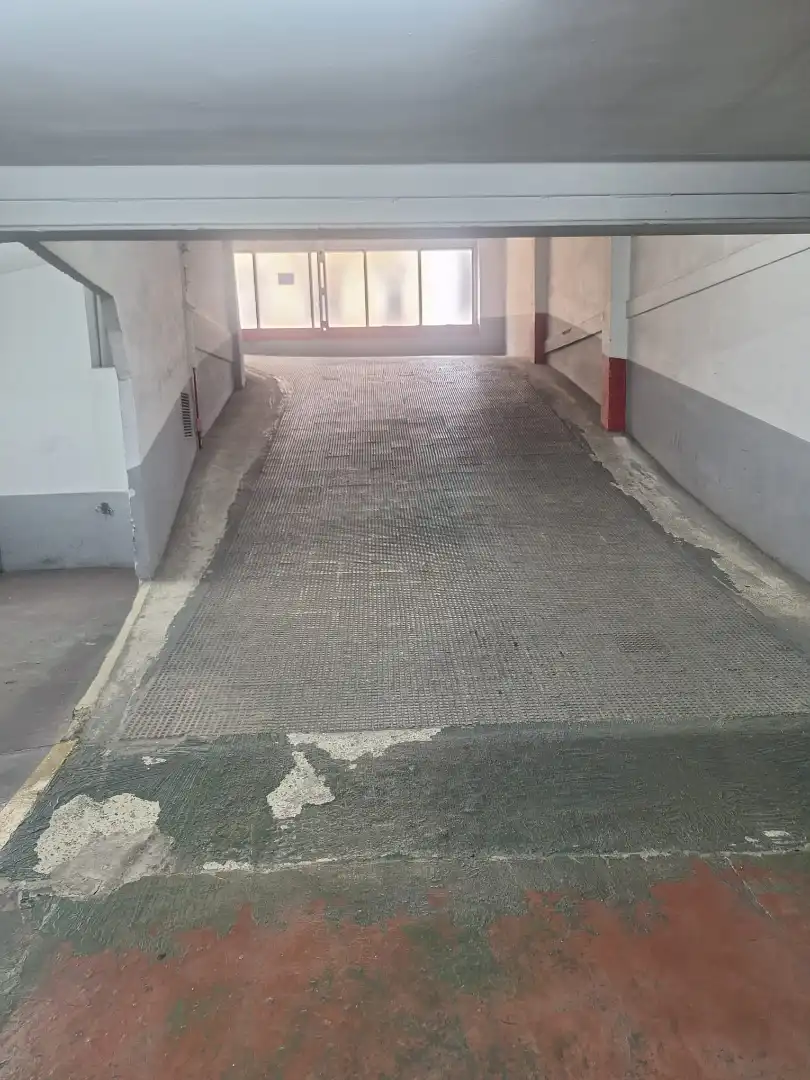 Garage zur Miete in Valencia