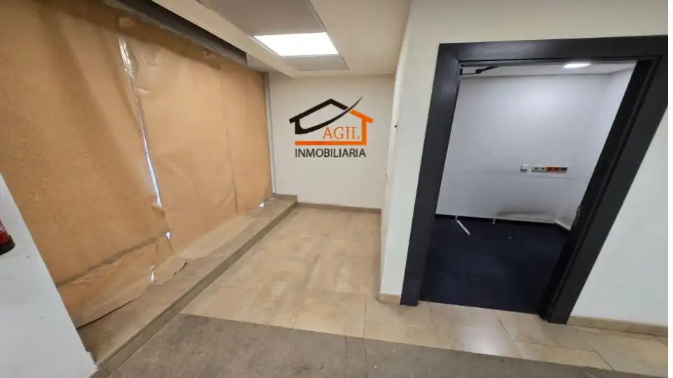 Commercial properties for rent in Leganés  with Air Conditioner, Heating and Alarm