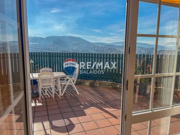 Terrassa de Casa o xalet en venda en Pontevedra Capital  amb Calefacció, Jardí privat i Terrassa