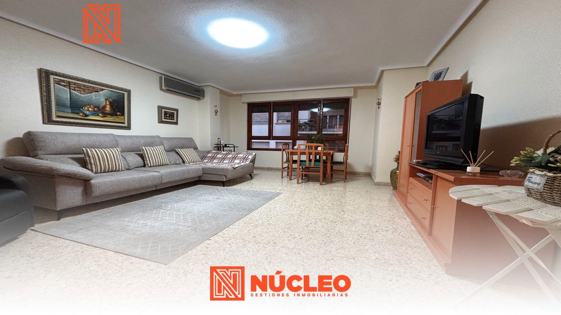 Living room of Flat for sale in Castellón de la Plana / Castelló de la Plana  with Air Conditioner, Furnished and Balcony