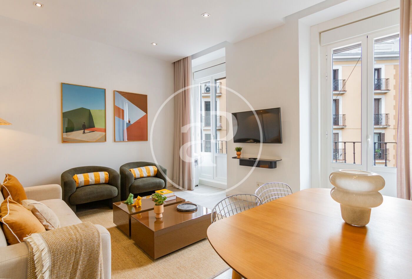 Living room of Flat to rent in  Madrid Capital  with Air Conditioner, Heating and Furnished