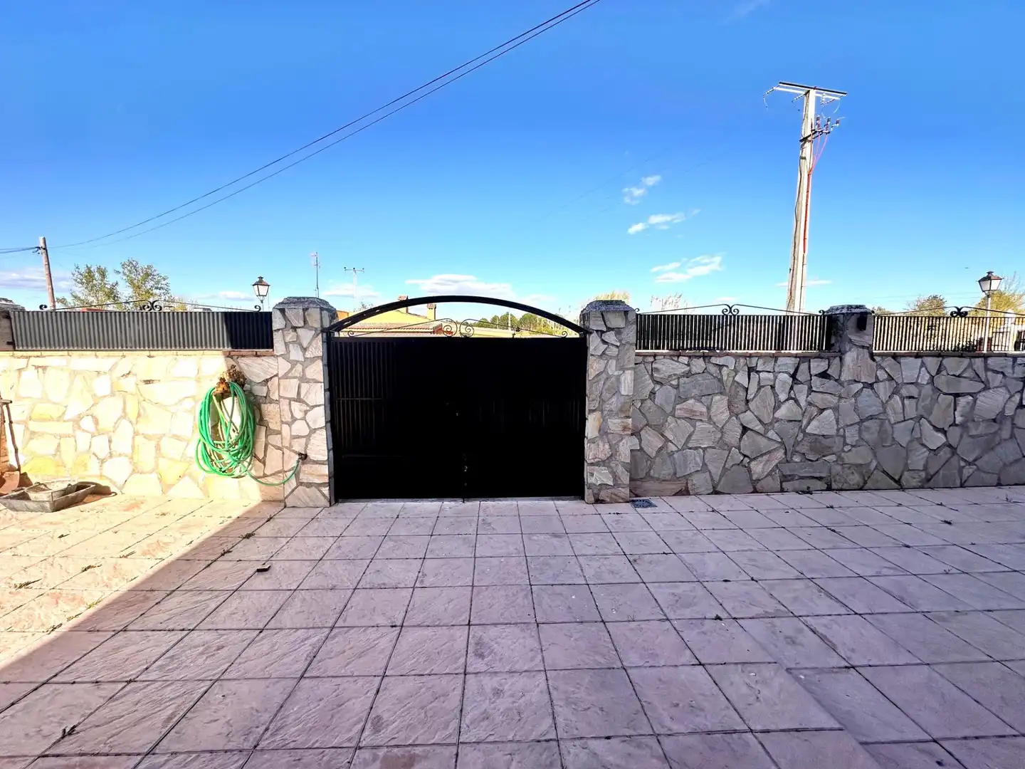 Houses for sale in Escalona  with Air Conditioner, Heating and Private garden