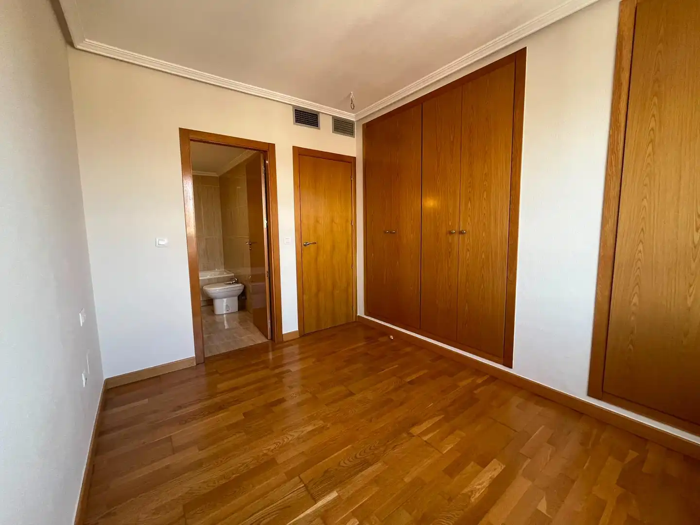 Schlafzimmer von Wohnung zur Miete in Murcia mit Klimaanlage, Heizung und Abstellraum