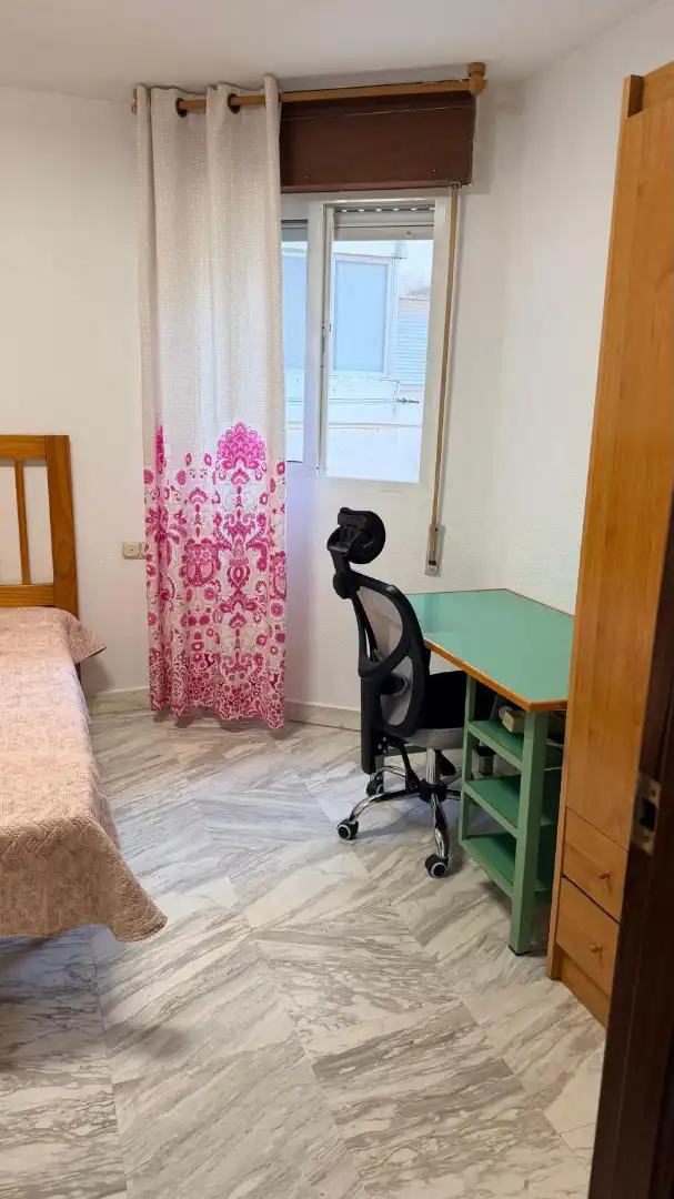 Flat for rent in Calle Conde Cifuentes, 17, Fígares