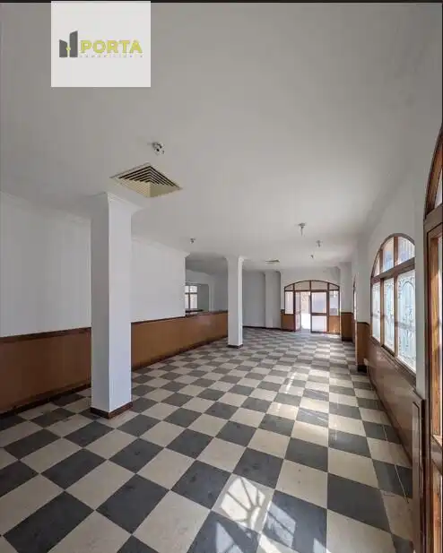 Local comercial en venta en Centro - Calzada - Cabo Noval
