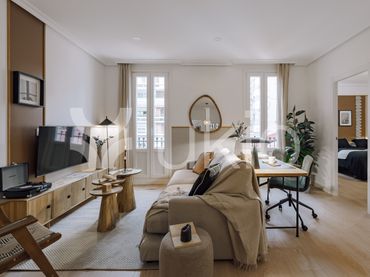 Apartment with lift to rent in Calle del Príncipe de Vergara