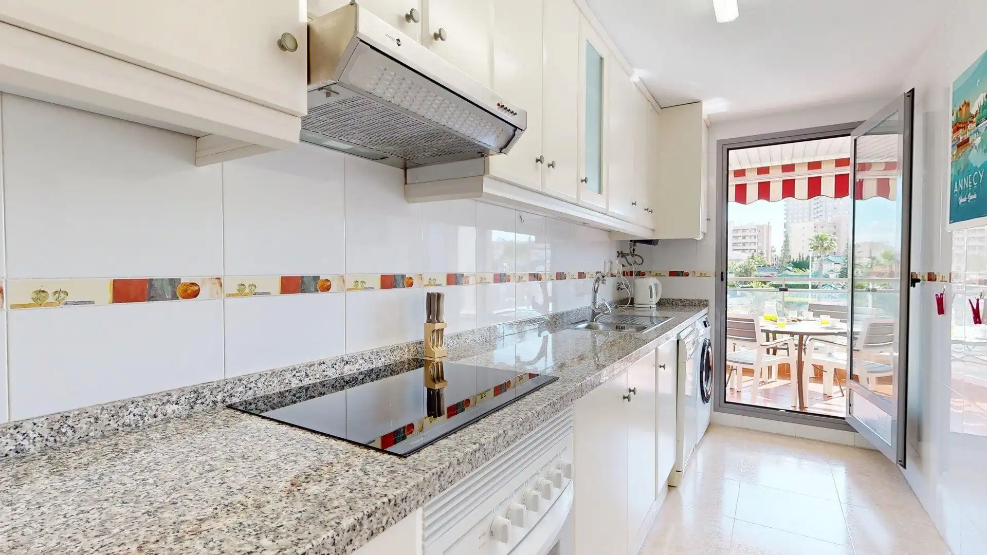 Kitchen of Apartments for rent in Elche / Elx  with Air Conditioner, Heating and Private garden