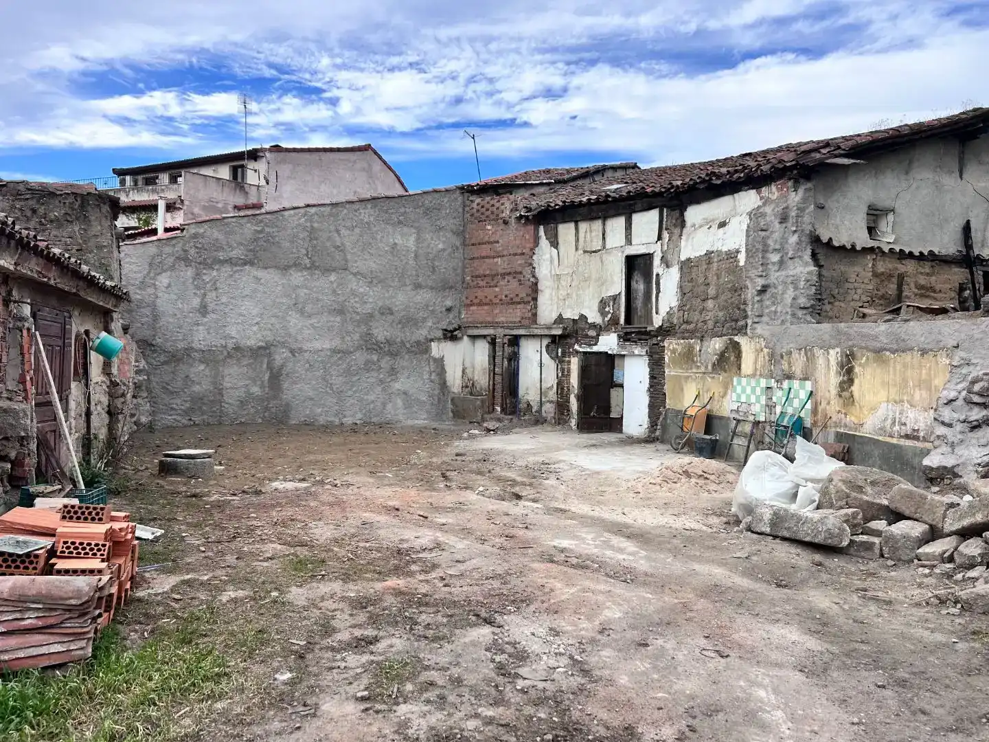 Vista exterior de Finca rústica en venda en San Martín de Valdeiglesias, Madrid
