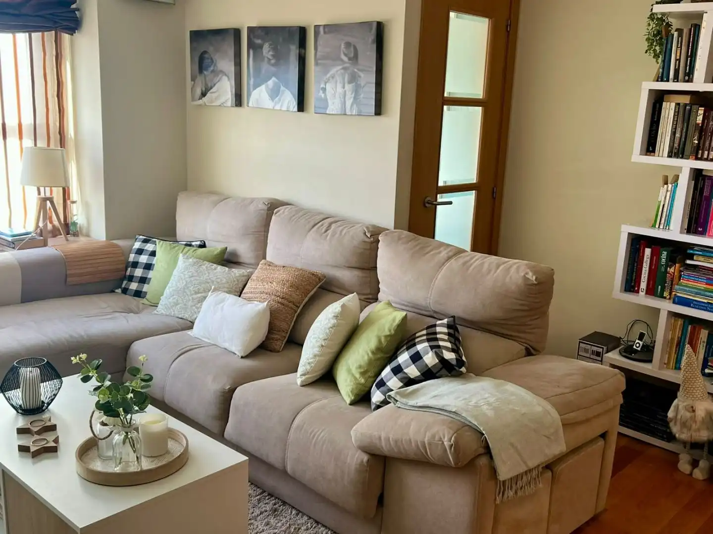 Sala de estar de Piso en venta en Vigo  con Calefacción, Parquet y Trastero