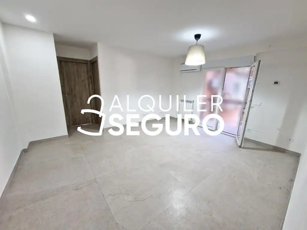 Habitación de Piso de alquiler en Móstoles con Aire acondicionado y Calefacción