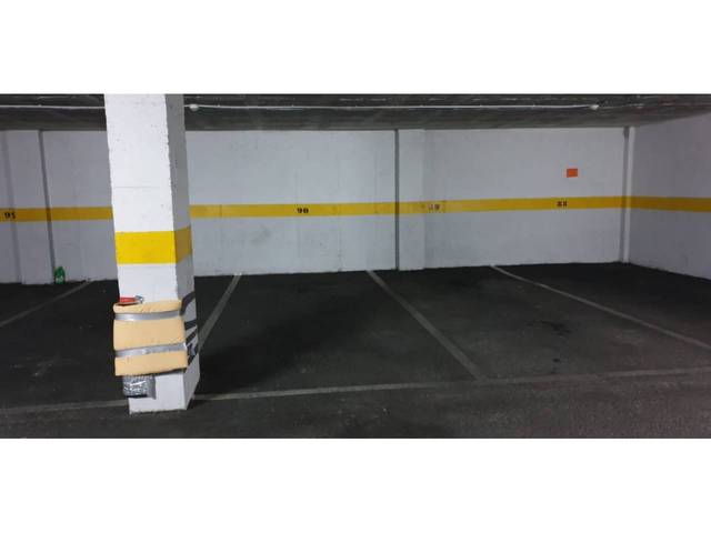 Garaje en Venta en Centro