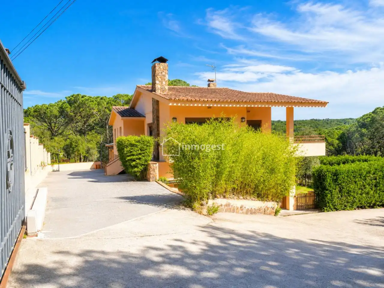 Vista exterior de Casa o chalet en venta en Cassà de la Selva con Calefacción, Jardín privado y Terraza