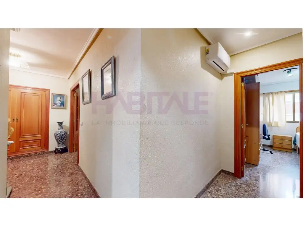 Piso en venta en Quatre Carreres