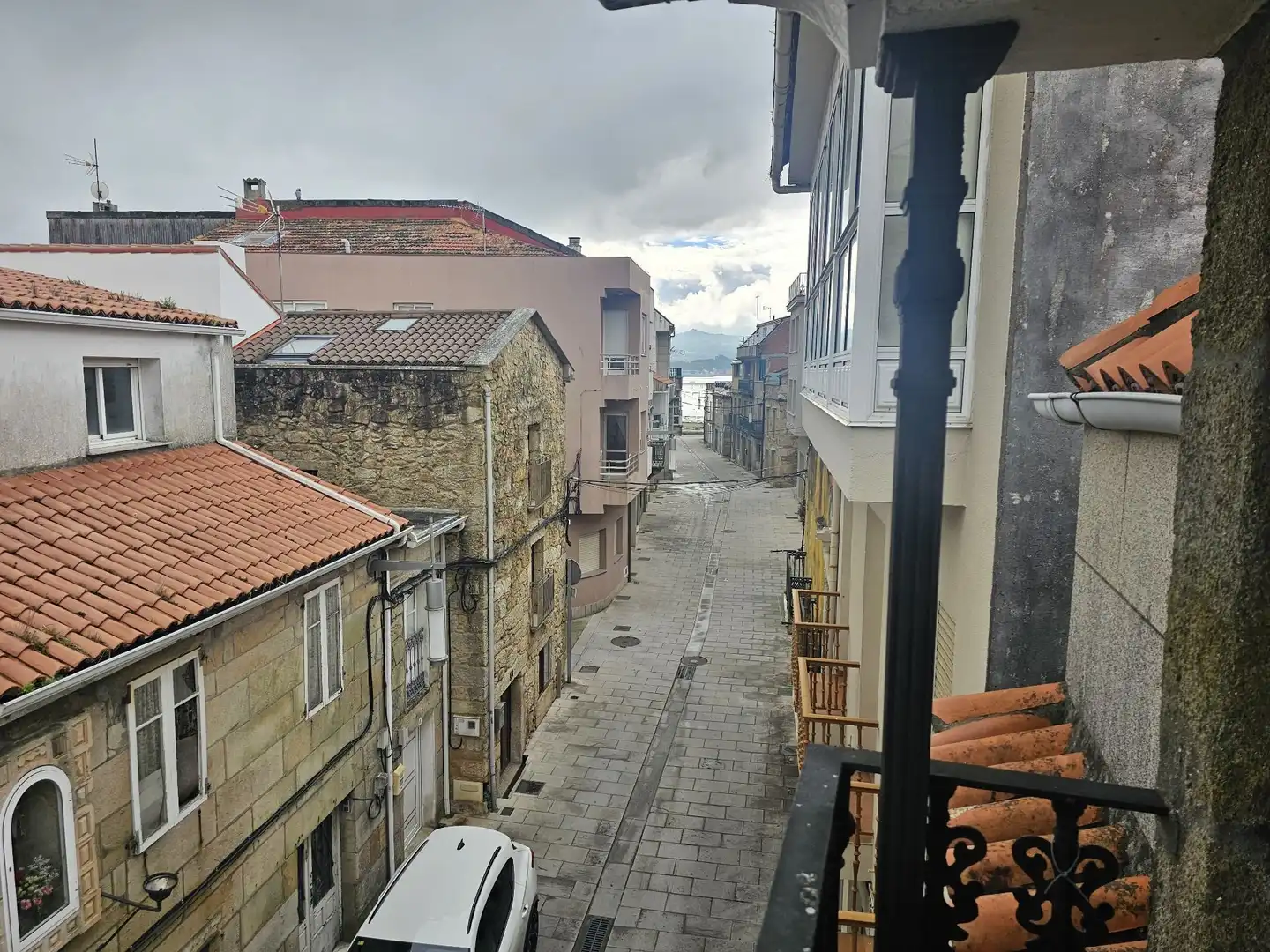 Vista exterior de Casa o xalet en venda en Vilagarcía de Arousa amb Calefacció i Terrassa