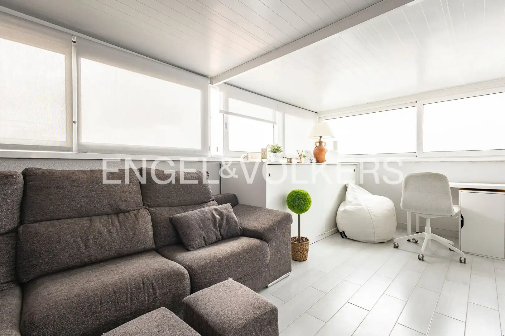 Balcony of Attic for sale in Esplugues de Llobregat  with Air Conditioner, Heating and Parquet flooring