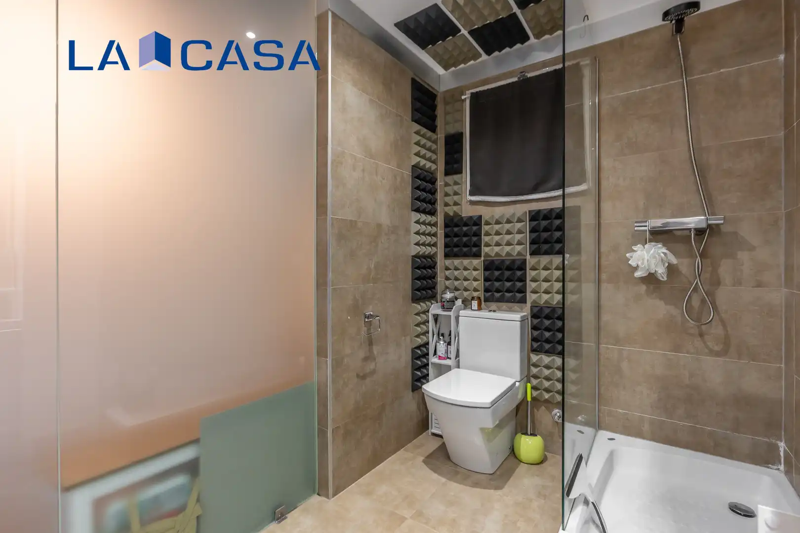 Badezimmer von Maisonette zum Verkauf in Madrid mit Klimaanlage, Heizung und Terrasse