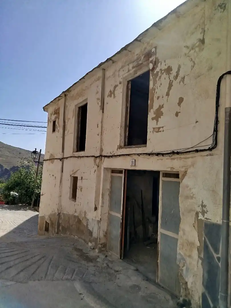 Außenansicht von Haus oder Chalet zum Verkauf in Alpujarra de la Sierra mit Terrasse