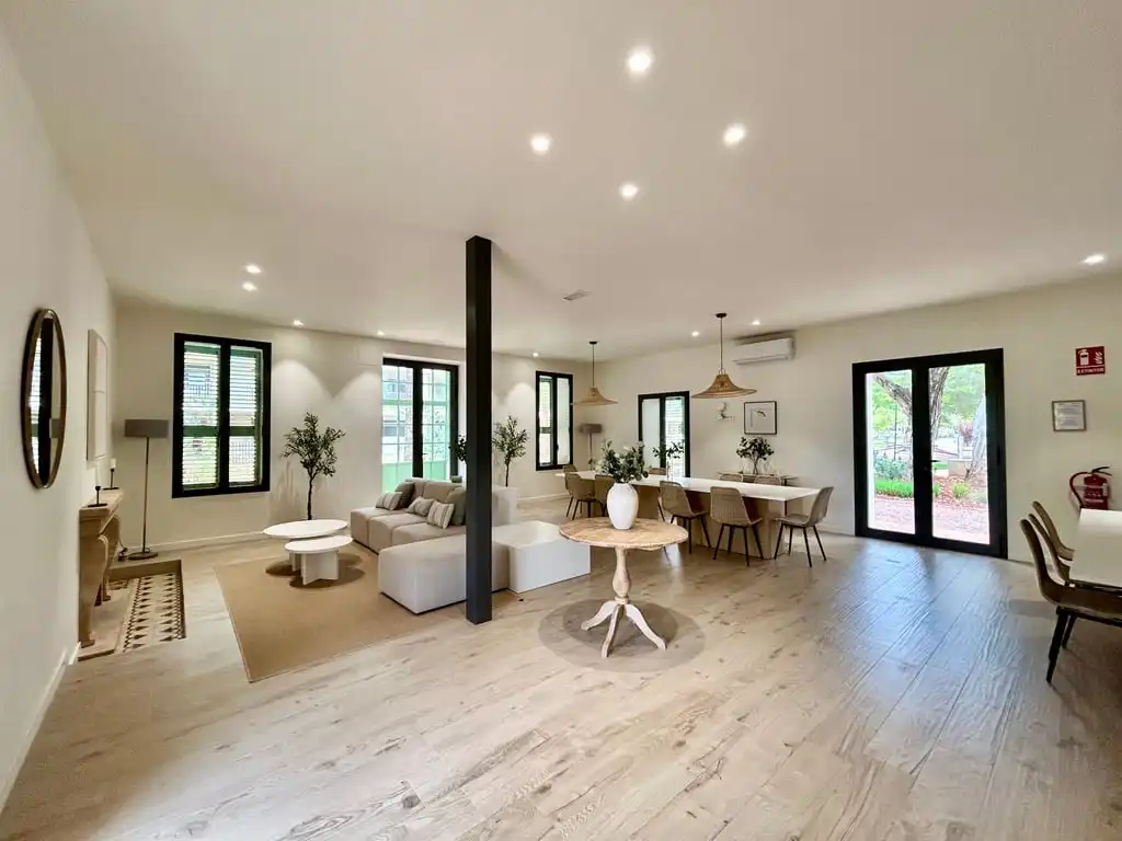 Comedor de Apartamento de alquiler en Dénia con Aire acondicionado, Jardín privado y Terraza