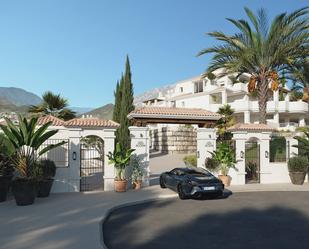 Vista exterior de Planta baixa en venda en Marbella amb Aire condicionat, Terrassa i Piscina