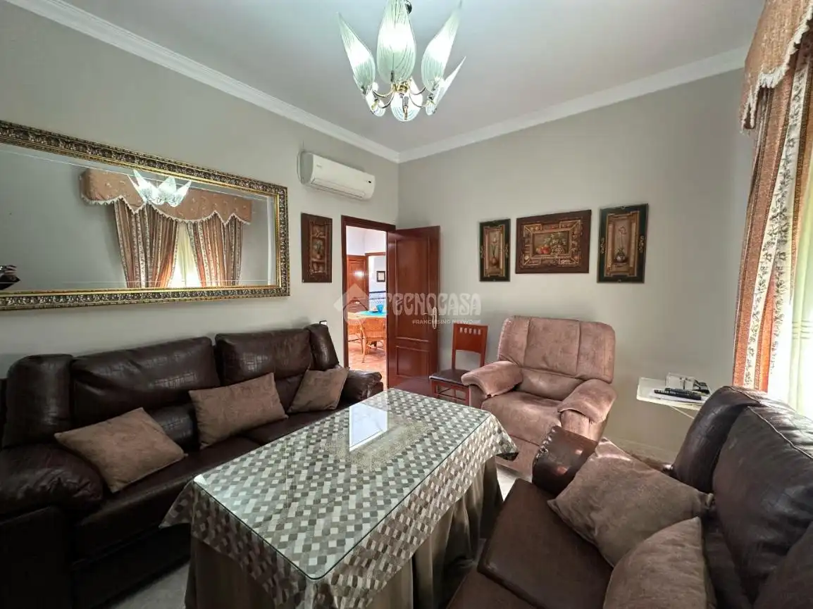 Sala de estar de Casa o chalet en venta en Carmona