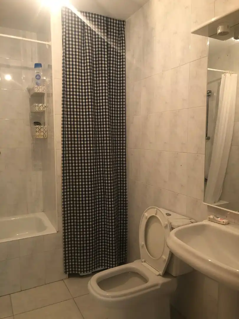 Badezimmer von Wohnung zum Verkauf in Sorvilán mit Klimaanlage und Möbliert