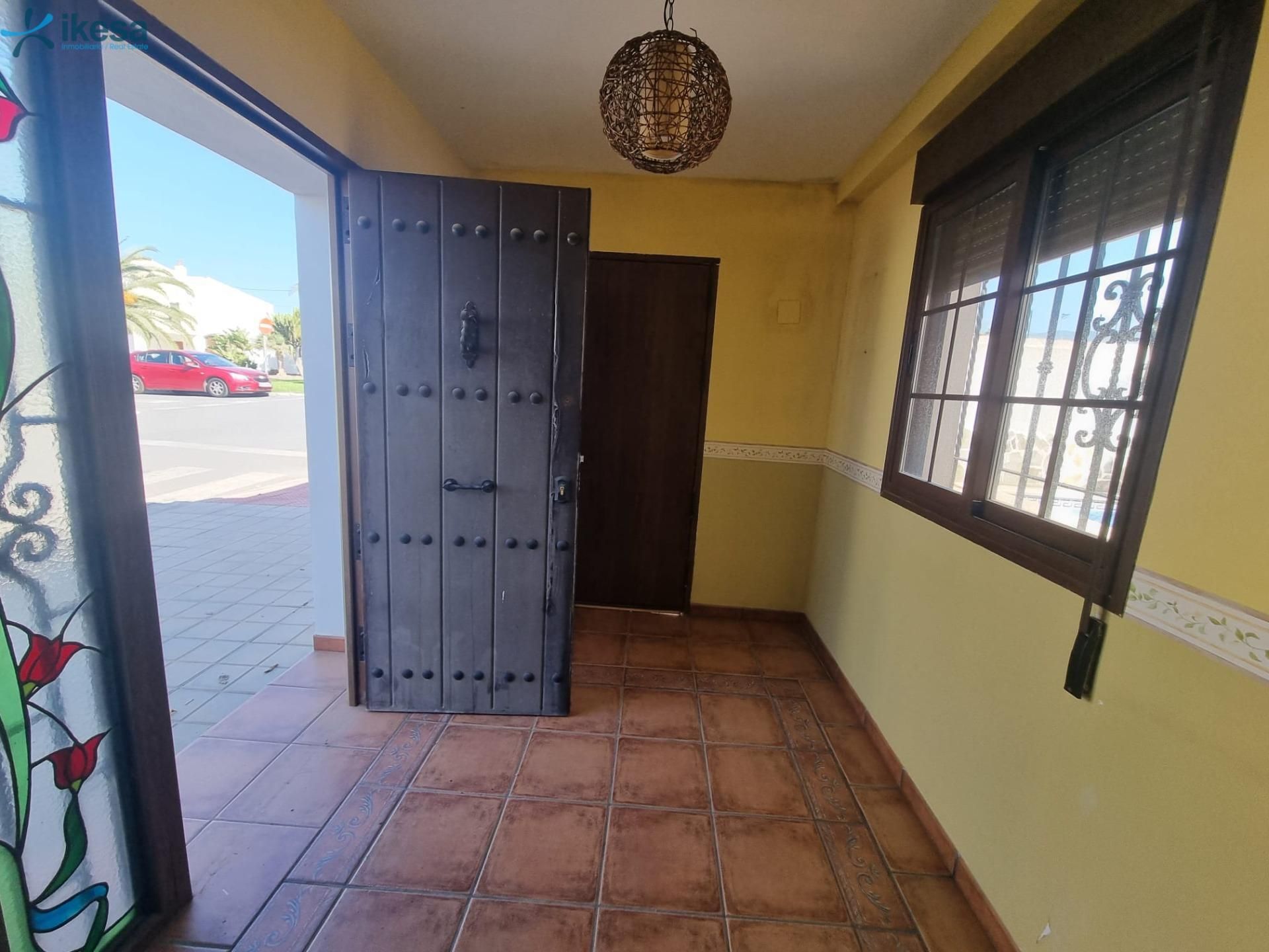 Casa adosada en venda en Motril amb Terrassa i Piscina comunitària