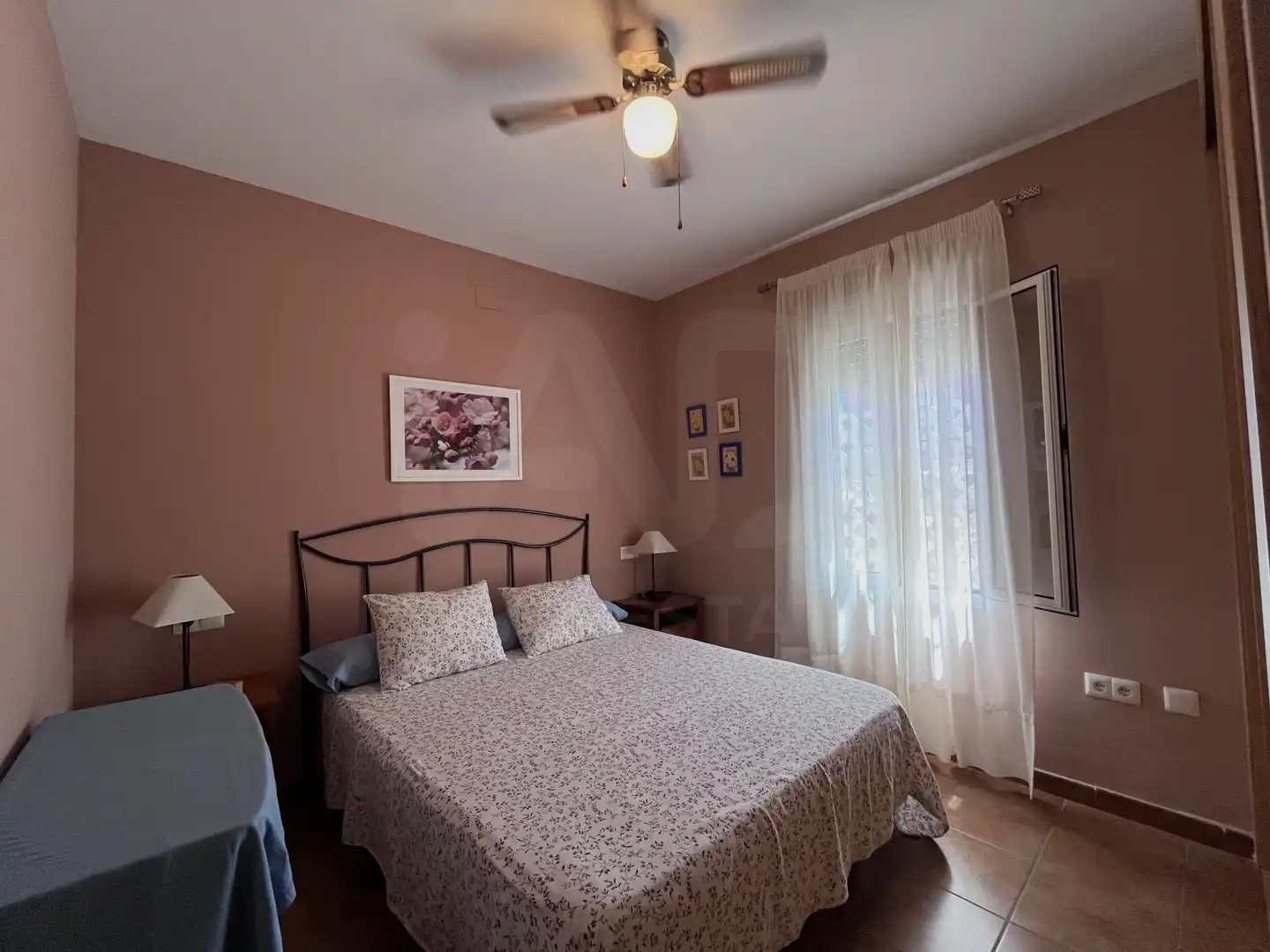 Habitación de Casa adosada en venta en Ayamonte con Calefacción, Terraza y Piscina