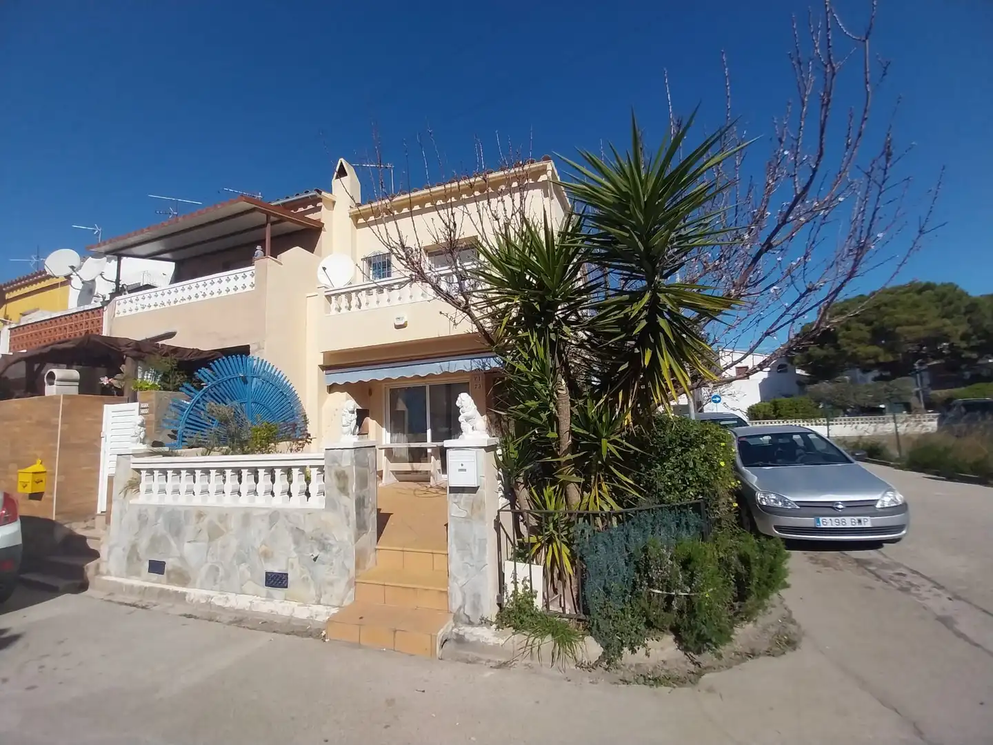Außenansicht von Einfamilien-Reihenhaus zum Verkauf in Empuriabrava
