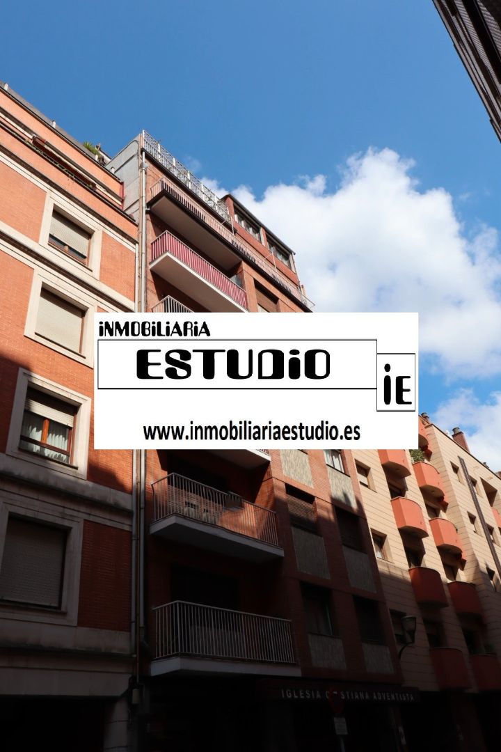 Exterior view of Flat for sale in Bilbao   with Heating, Terrace and Balcony