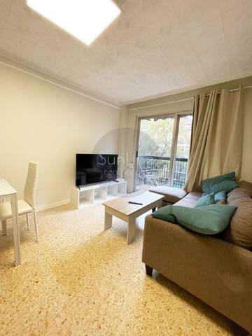 Piso en Venta en Carrer de Lluís Fenollet en La Fontsanta