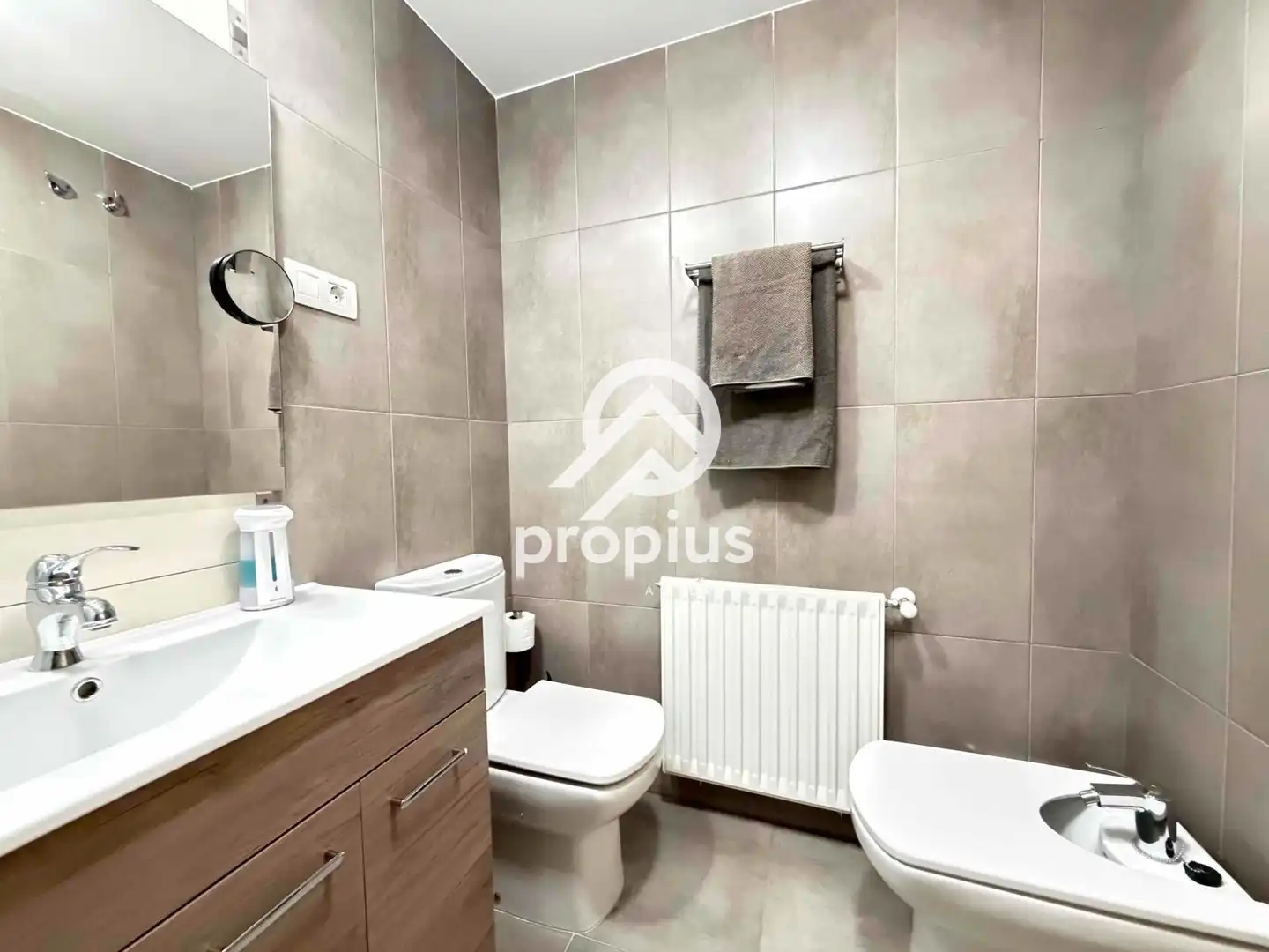 Bathroom of Flat for sale in Llanes  with Heating, Terrace and Storage room