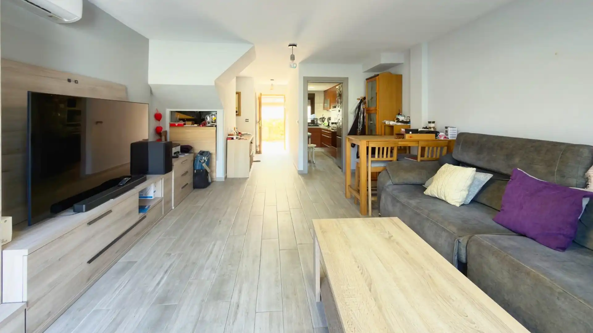 Living room of Detached homes for sale in L'Alfàs del Pi  with Air Conditioner, Private garden and Terrace