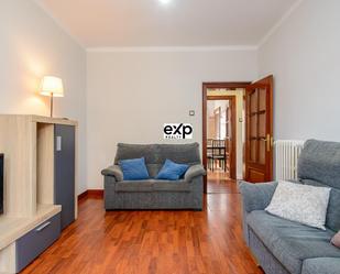 Living room of Flat for sale in Oviedo   with Heating and Storage room