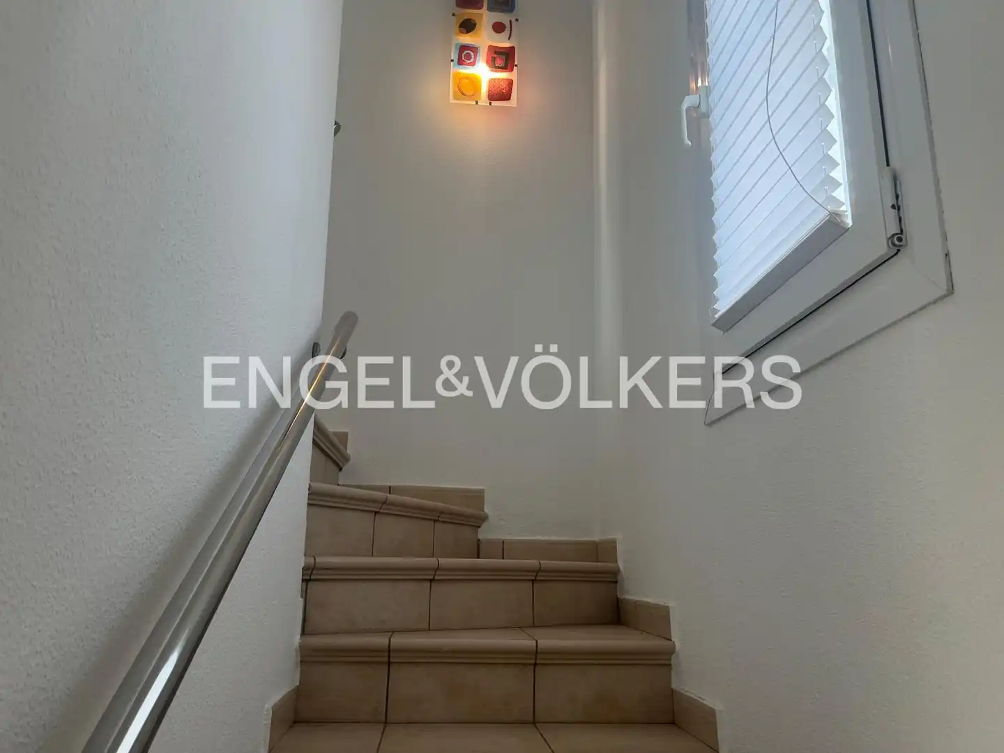 Casa adosada de alquiler en Oliva con Aire acondicionado, Calefacción y Jardín privado