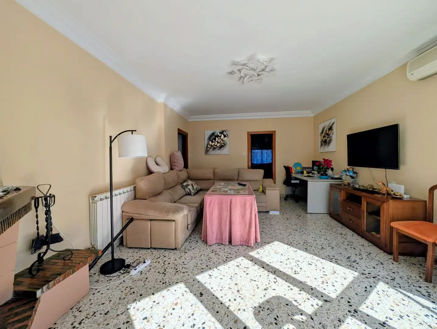 Casa amb terrassa en venda a Loja, imagen 2
