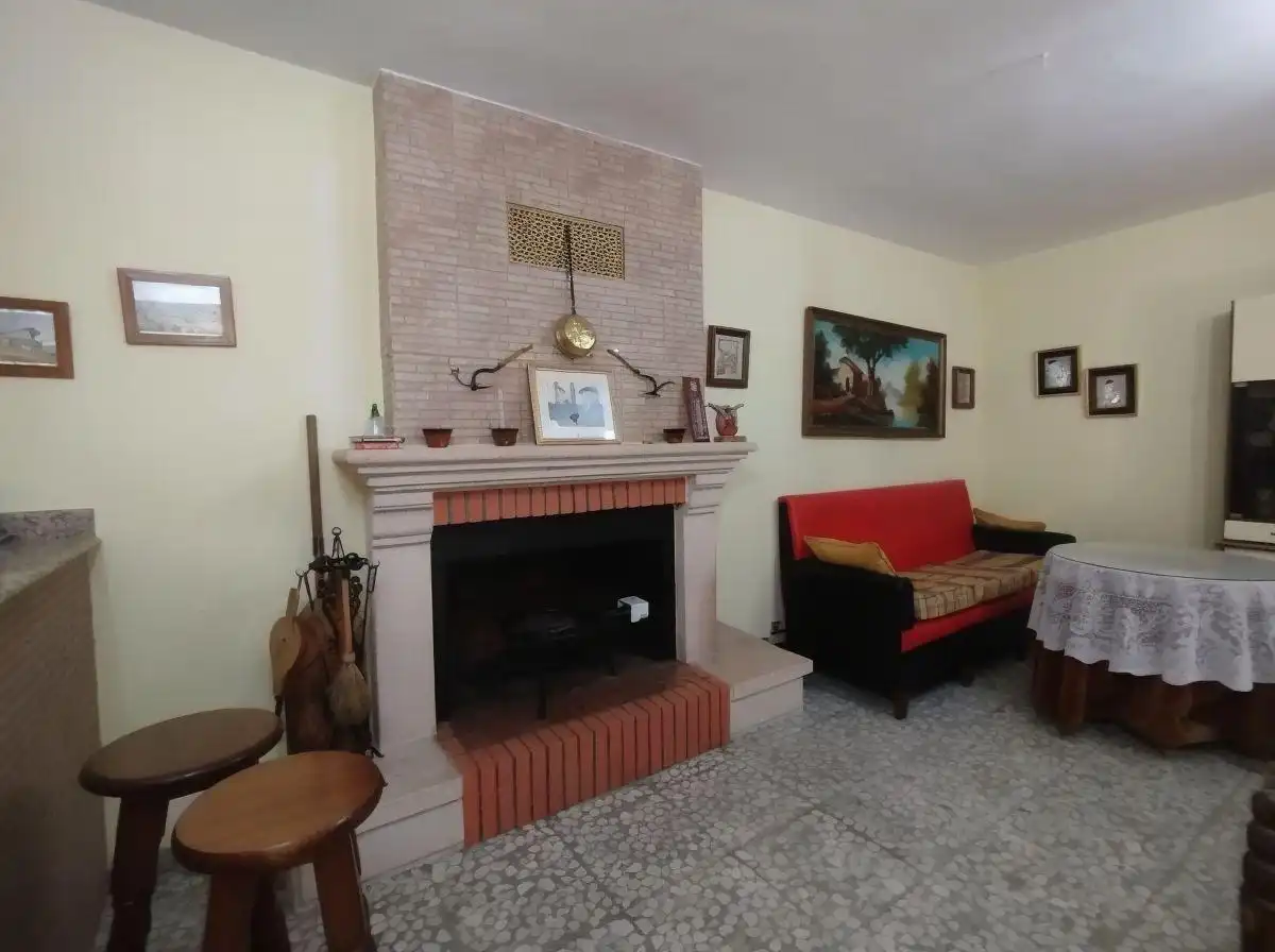 Sala de estar de Casa o chalet en venta en La Roda con Jardín privado, Terraza y Piscina