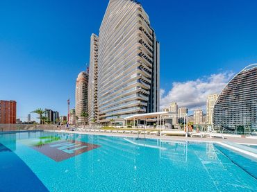 Apartment mit Pool zum Verkauf in Playa de Poniente