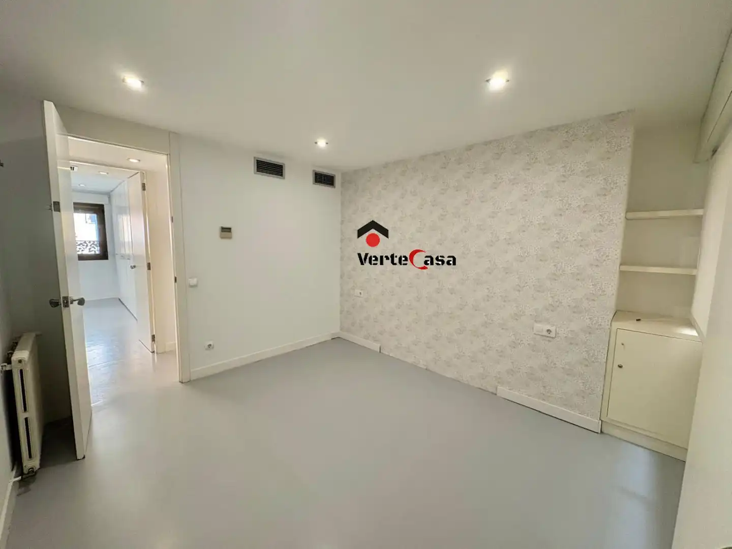 Wohnung zur Miete in Valencia mit Klimaanlage, Heizung und Balkon