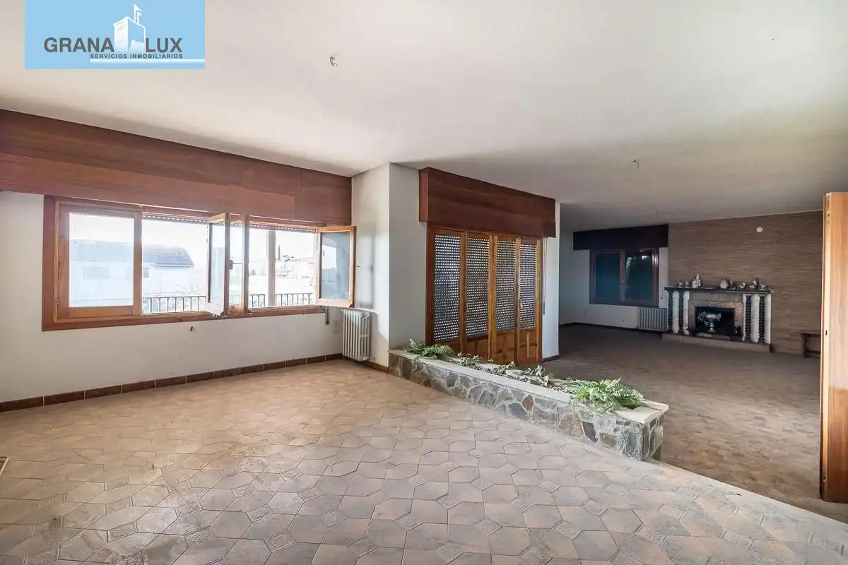 Casa rústica amb piscina en venda a Santa Fe, imagen 3