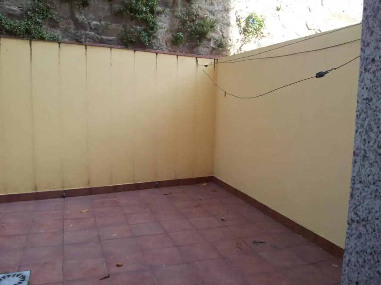 Terrassa de Pis en venda en Vigo  amb Calefacció, Terrassa i Moblat